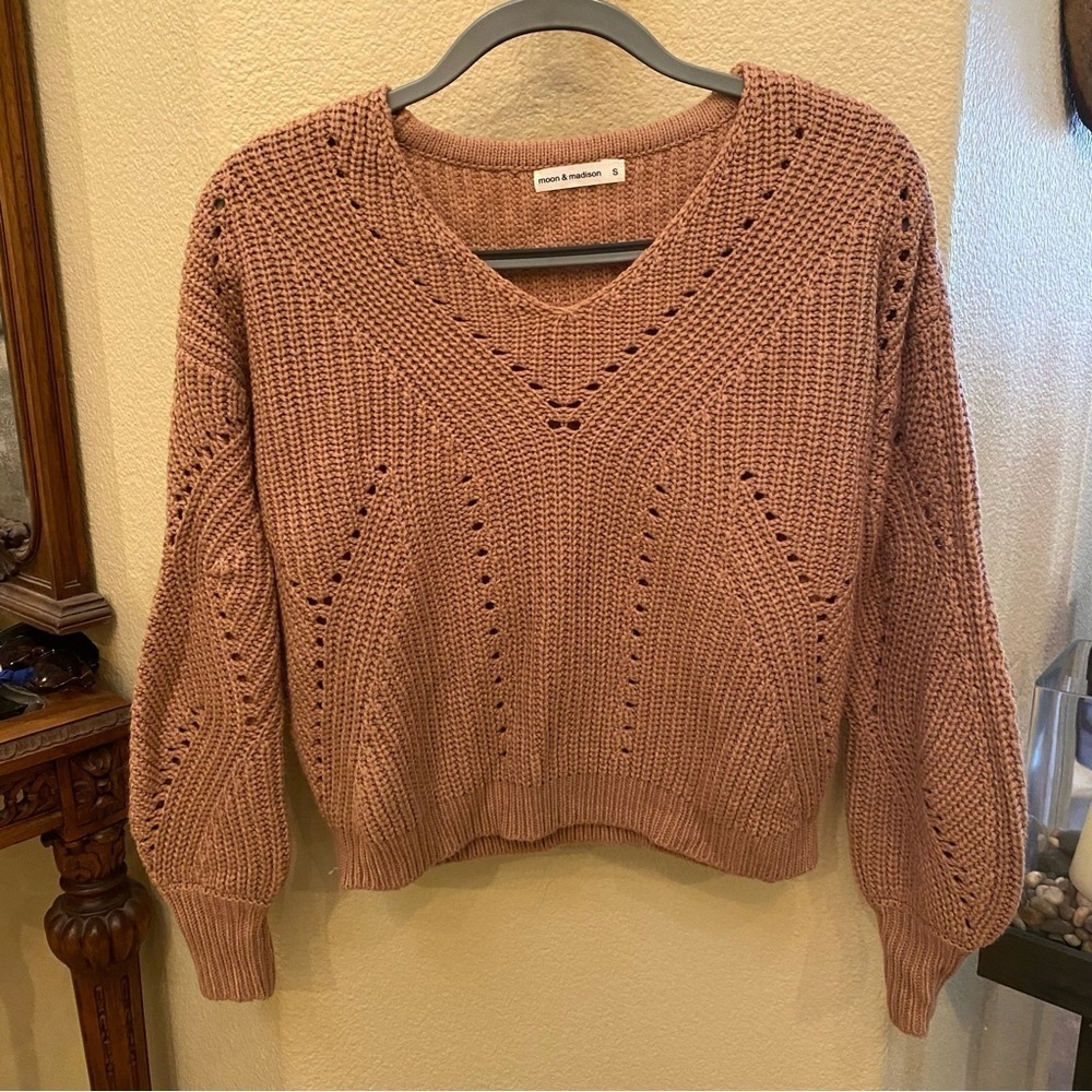 MOON & MADISON Dusty Pink Knit Sweater Size Small